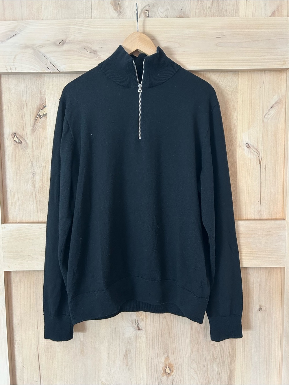 J. Crew Mens 100% merino wool Black Half-Zip pullover Sweater - EUC, XL